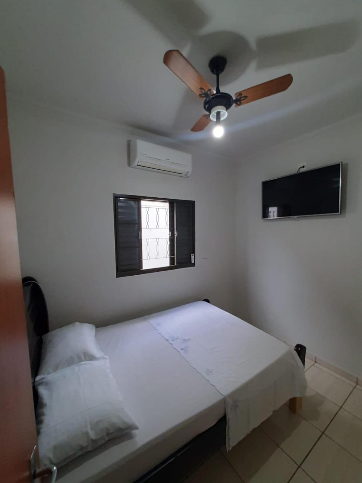 Divina Luz Casa De Temporada Olimpia Villa Bagian luar foto